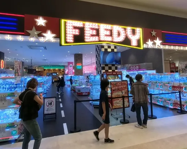 沖縄初出店！ゲームとフードがひとつになった新スポット